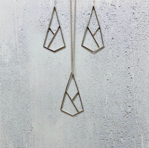 Arrow Pendulum Earrings (Large)