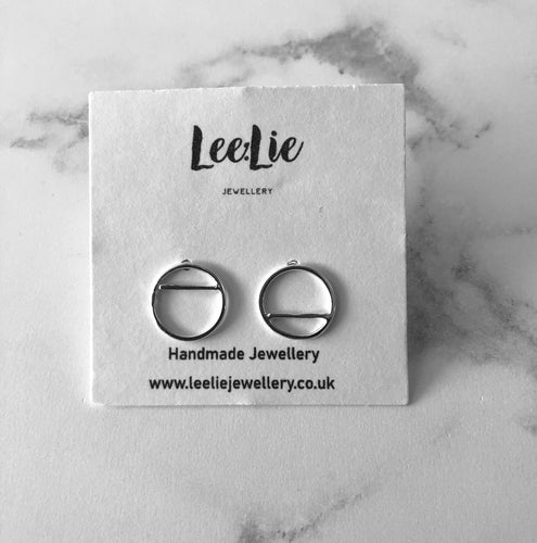 Connect Small Hoop Stud Earrings (Horizontal Line)